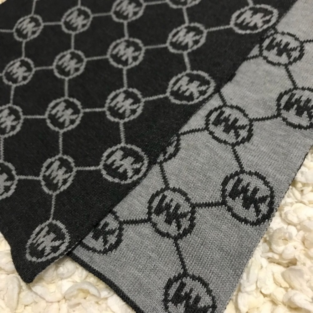 Michael Kors Scarf - Picture 2 of 2